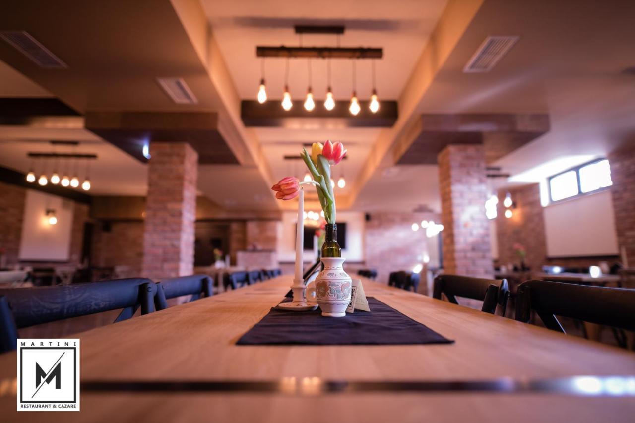 Martini Restaurant & Cazare Sebesel Экстерьер фото