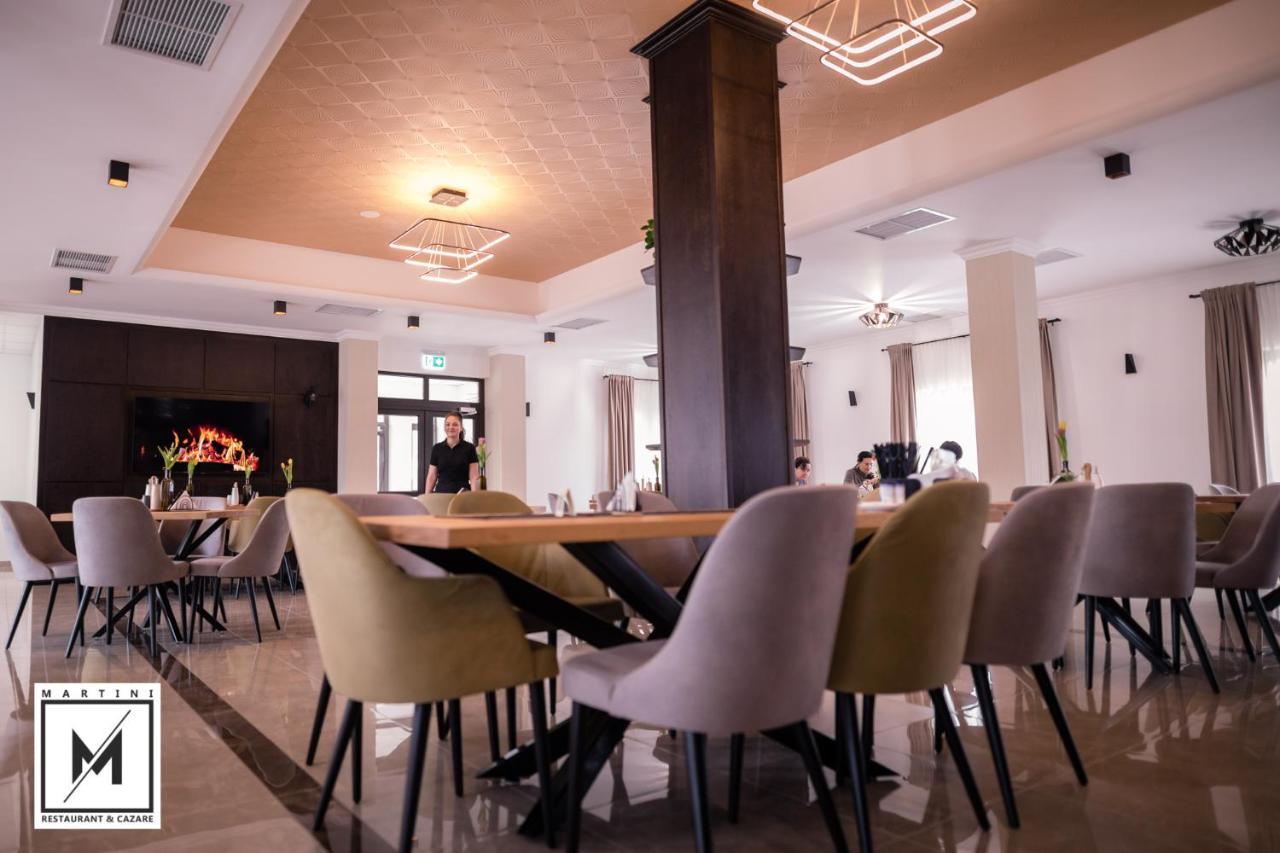 Martini Restaurant & Cazare Sebesel Экстерьер фото