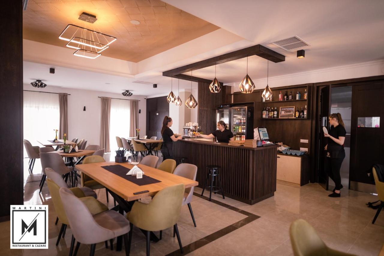 Martini Restaurant & Cazare Sebesel Экстерьер фото