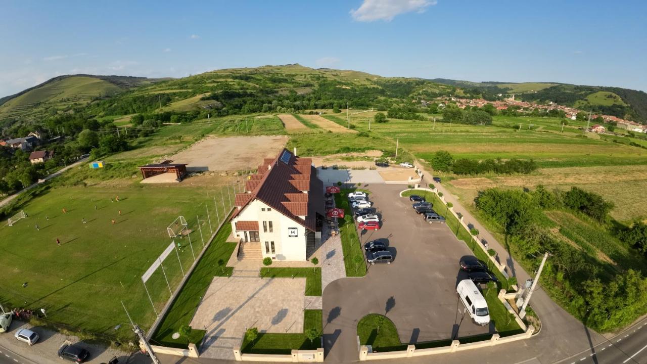 Martini Restaurant & Cazare Sebesel Экстерьер фото