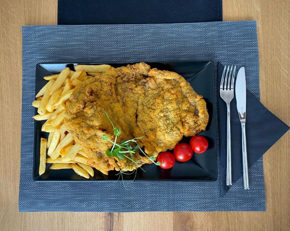 Martini Restaurant & Cazare Sebesel Экстерьер фото